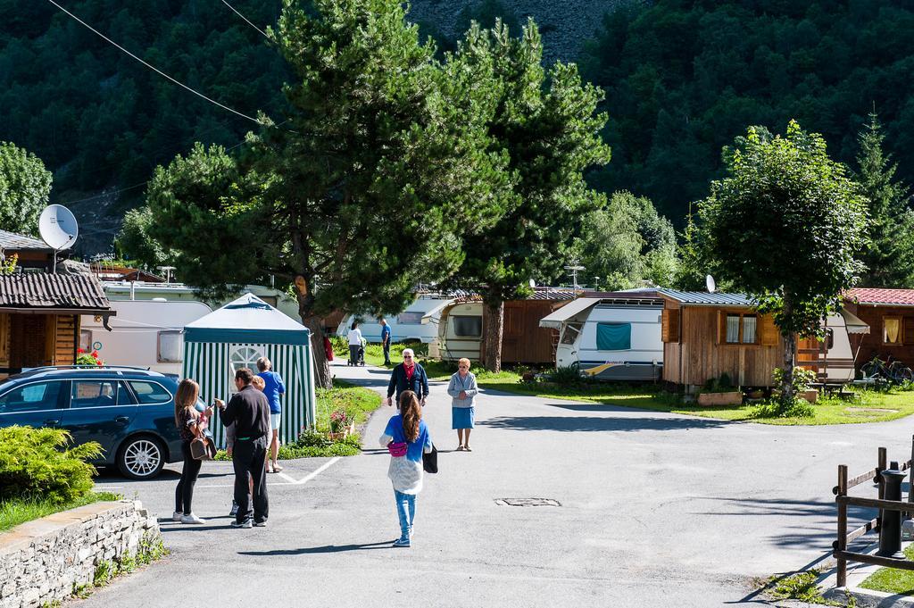 Villaggio Turistico Camping Cervino Antey-Saint-Andre Exterior photo